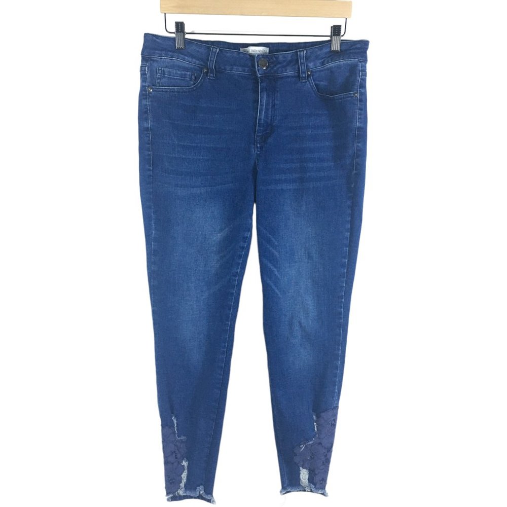 Lane Bryant Mid-Rise Super Stretch Skinny Embroidered Leg Jeans (14)